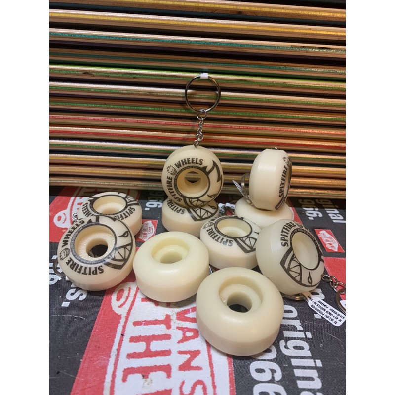 Spitfire Wheel Anhänger Keychain Schlüsselanhänger